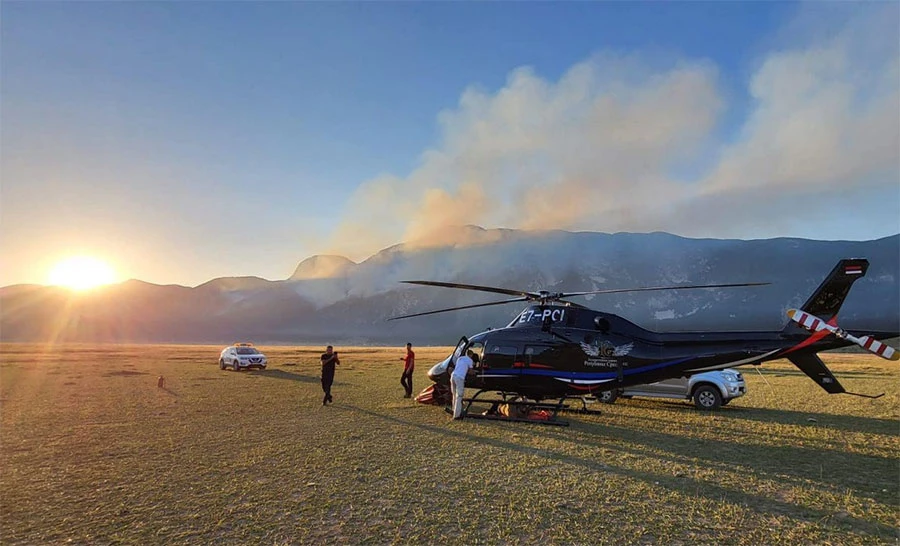 Vatra i dalje prijeti, čekaju se helikopteri Oružanih snaga BiH i Republike Srpske