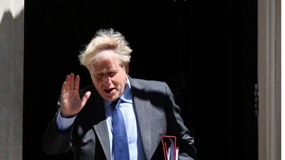 Boris Johnson podnosi ostavku