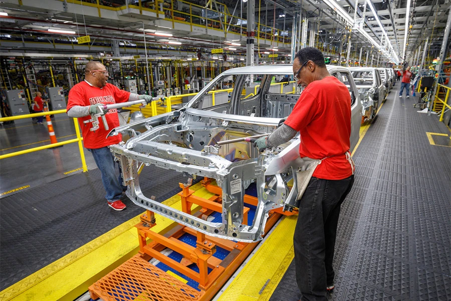 Autoindustrija može očekivati probleme s poluvodičima do 2024.