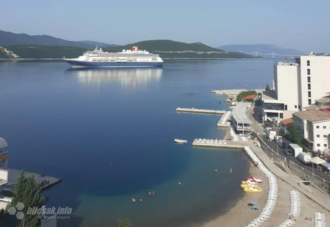 Pelješki most položio test: Pogledajte trenutak prolaska kruzera "Bolette"