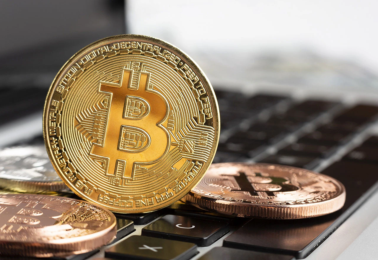 Bitcoin na najnižoj razini u godinu i pol dana