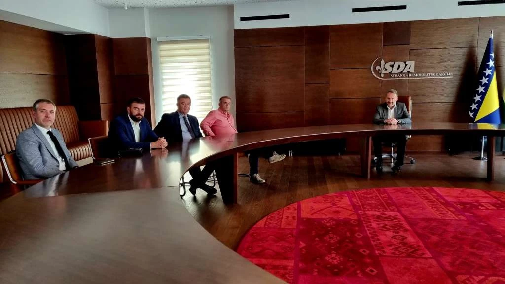 Bakir Izetbegović primio Veležovce i poželio im sreću u Europi