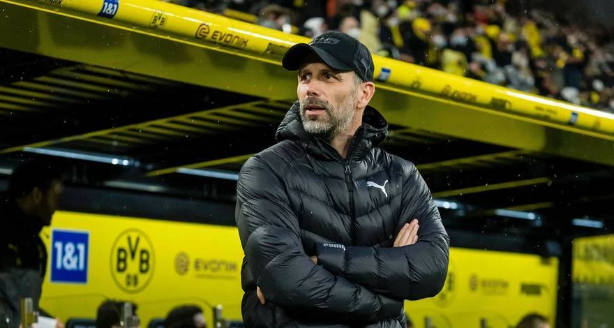 Borussia Dortmund otpustila trenera