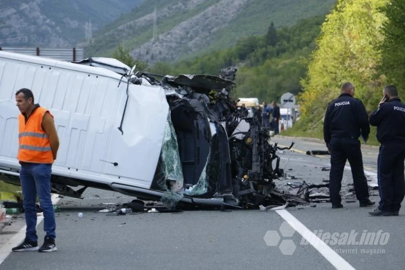 Nesreća u Drežnici: Svi putnici iz kombija pušteni na kućno liječenje