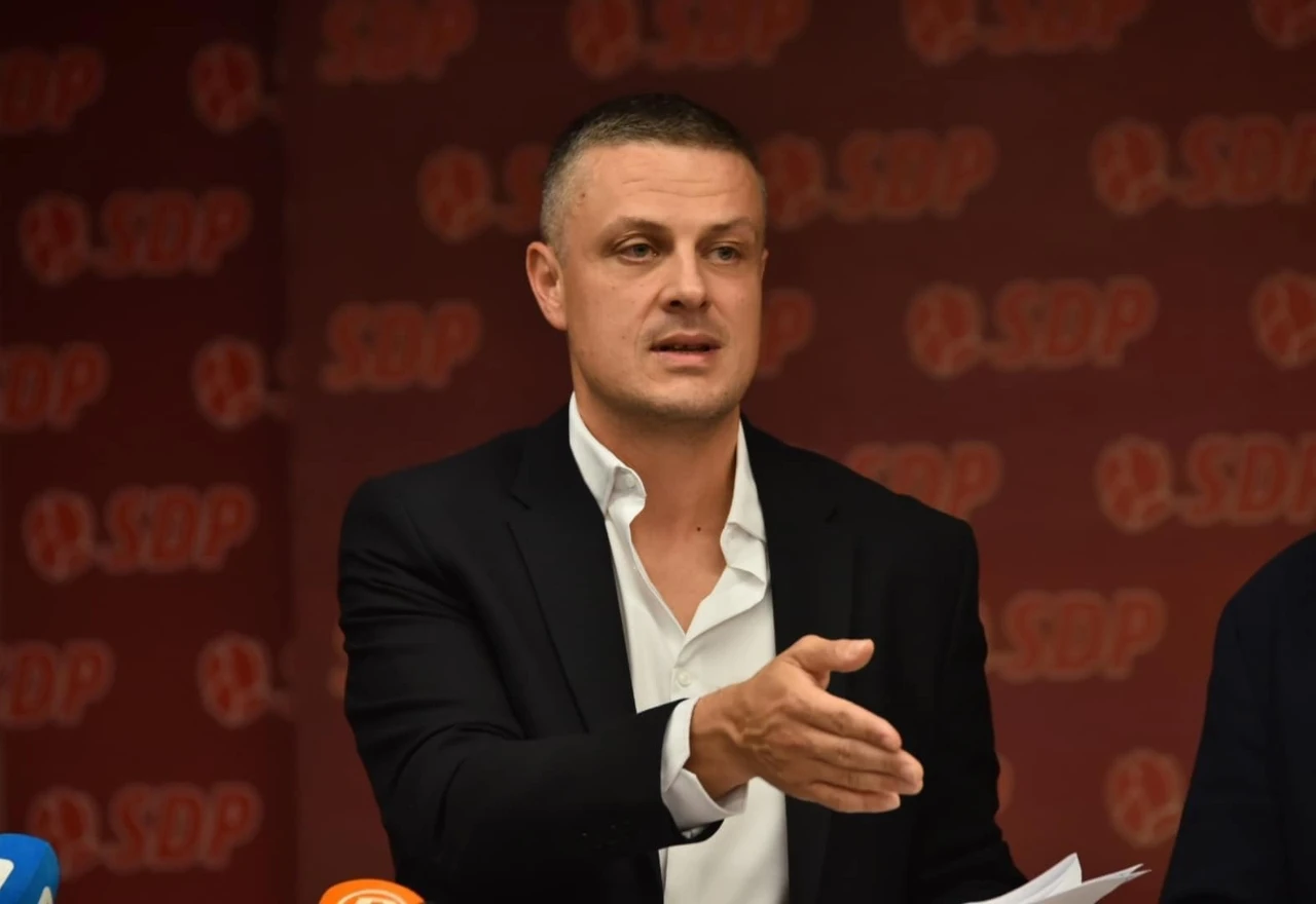 Mijatović: Unošenje badanjaka i iftar u institucijama direktan su pucanj u sekularnost BiH 