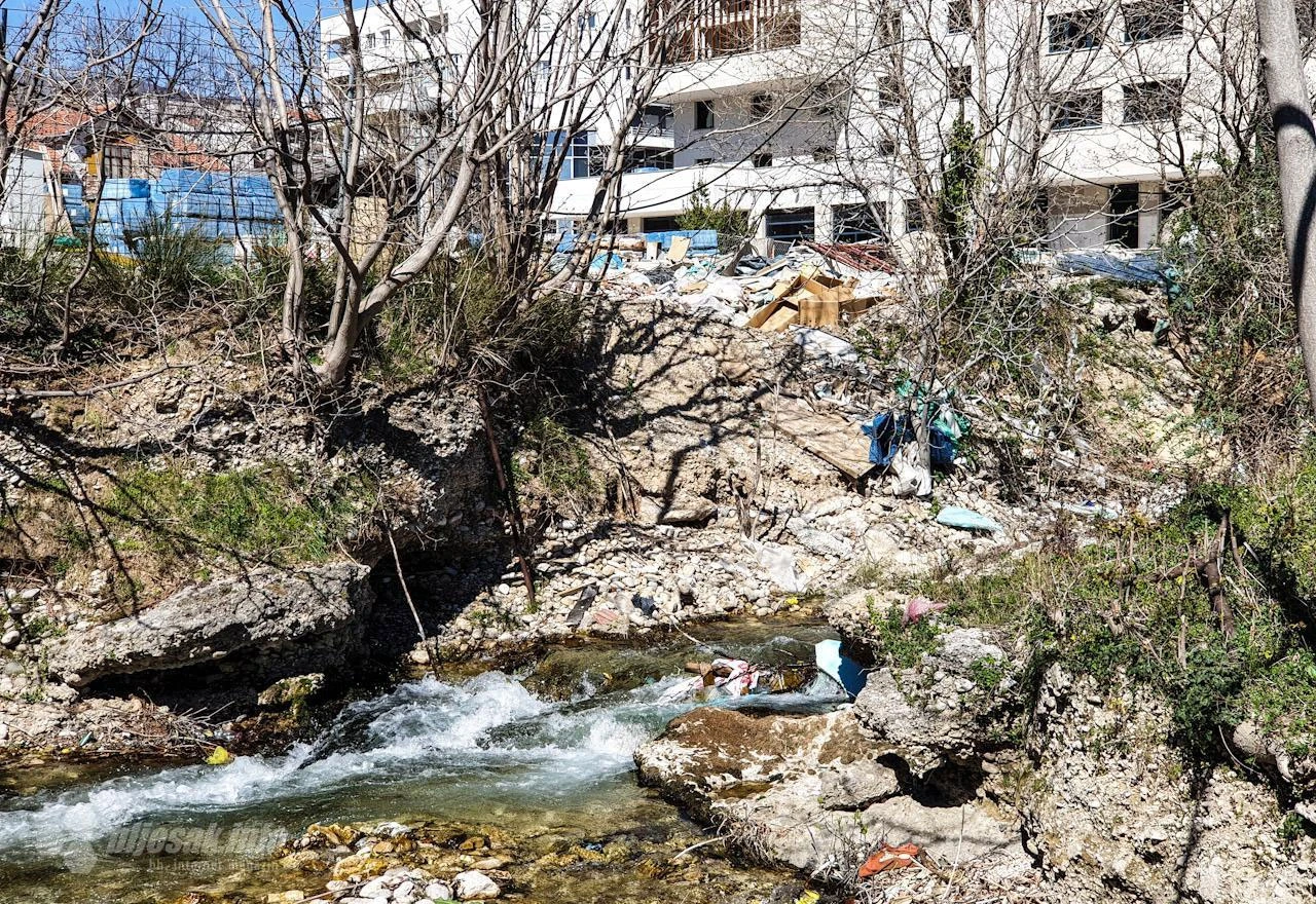 Zašto iz Komosa 'sramote' one koji dobrovoljno čiste Mostar?