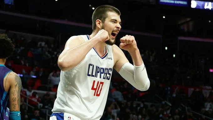Zubac odličan u porazu od Hawksa, Bogdanović ozlijeđen