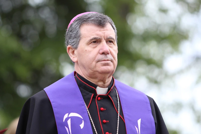 Nadbiskup Vukšić: Iseljavanje stanovništva iz BiH se nastavlja, no državnu vlast to jedva da zanima