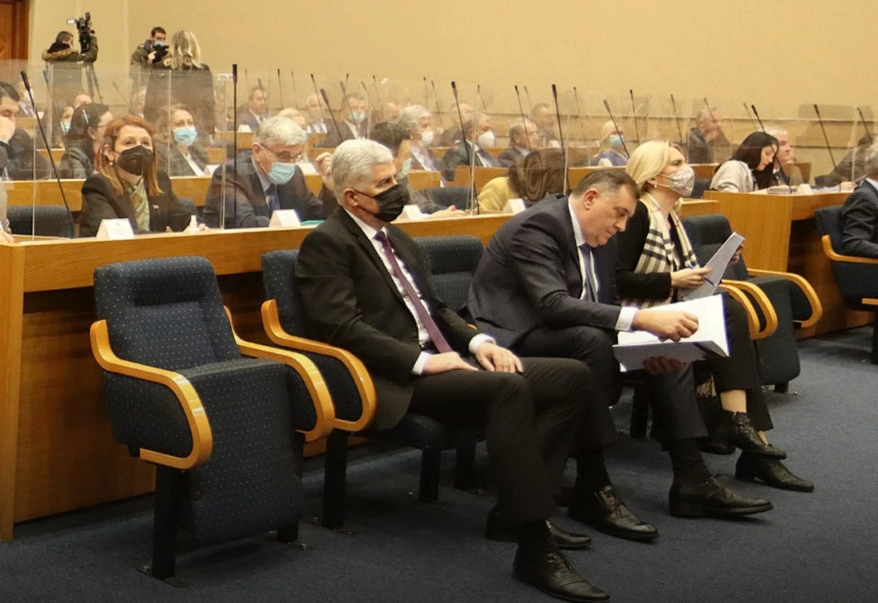 Čović u NSRS: Čuvajte Republiku Srpsku