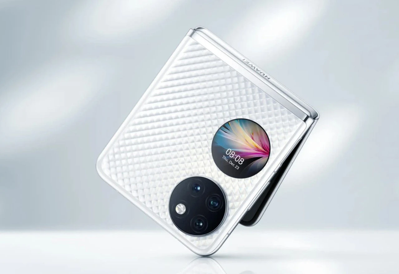 Huawei predstavio novi model savitljivog telefona