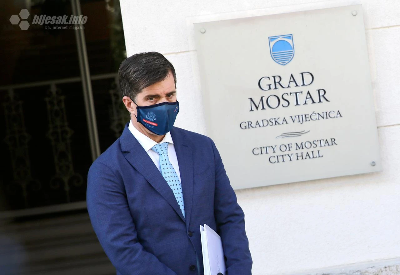 Europski pokret u BiH uručit će Nelsonu Orden naroda