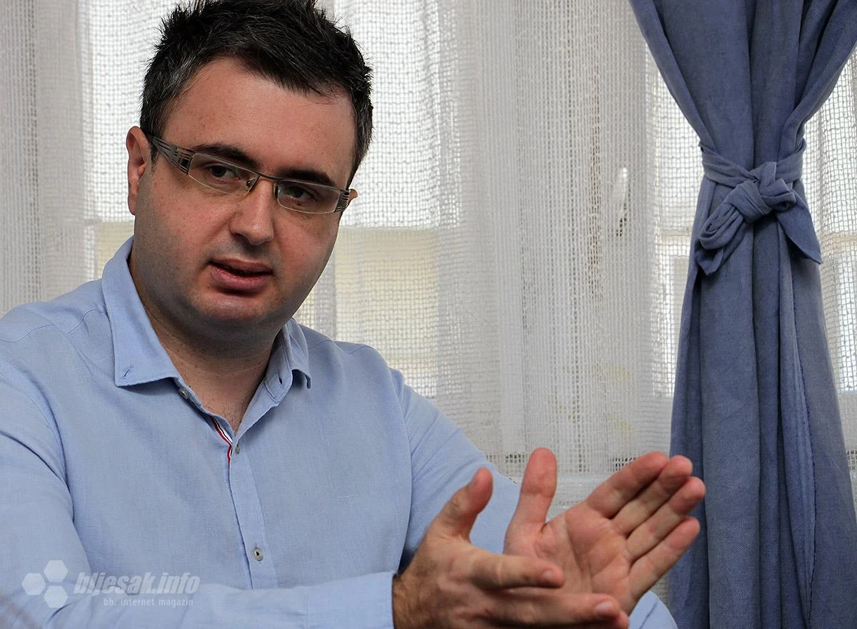 Pritisak na pozorište i direktora: Baralija izgubila tužbu protiv Mujkanovića
