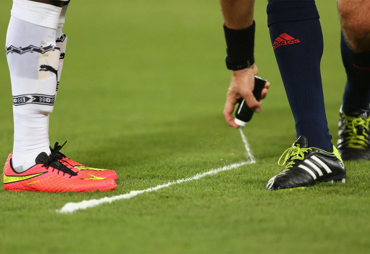 FIFA-i prijeti žestoka kazna zbog spreja za suce, a Infantino bi mogao u zatvor