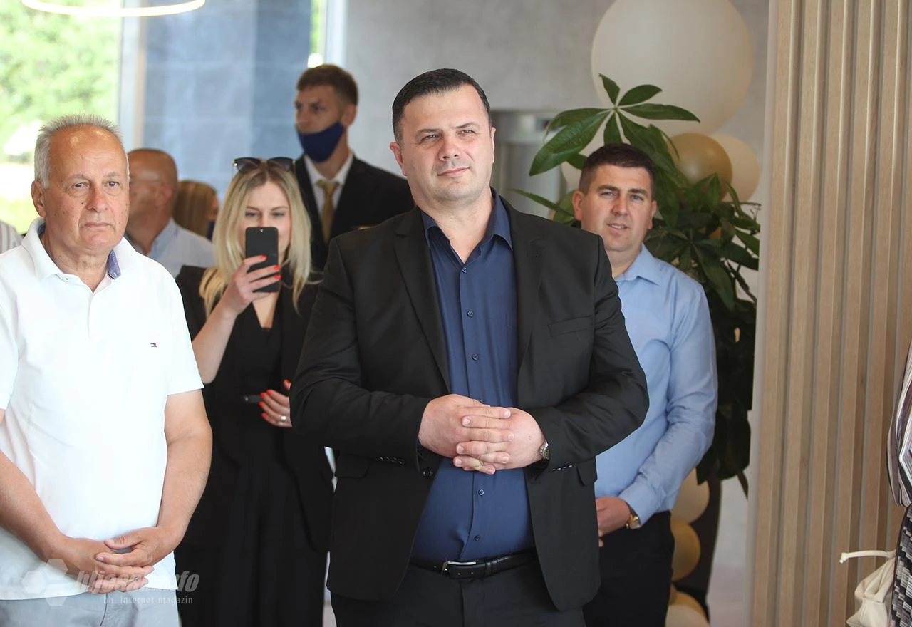 Načelnik Neuma: Proglasit ćemo Dan žalosti zbog ubijene djece 