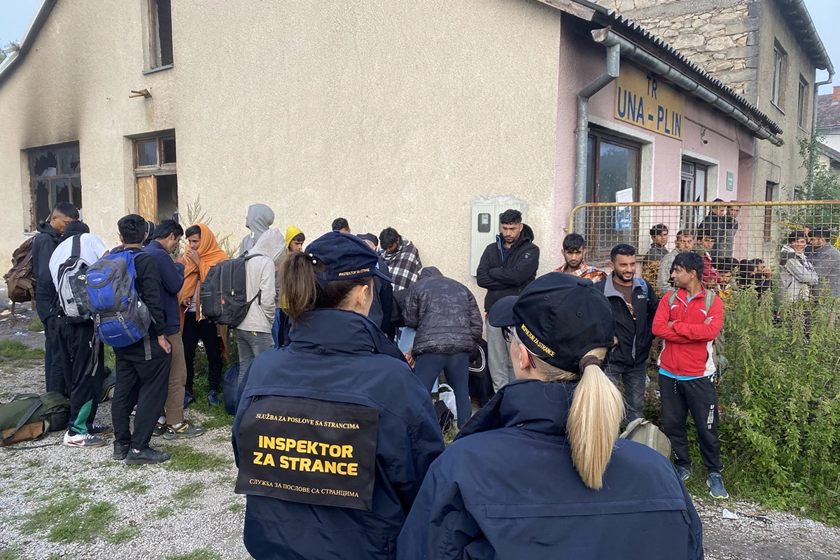 Izmještani migranti iz napuštenih objekata na području Bihaća