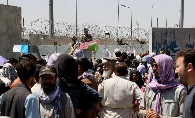 Napad na Kabul izveo ISIS, Biden obećao da će “uhvatiti” počinitelje