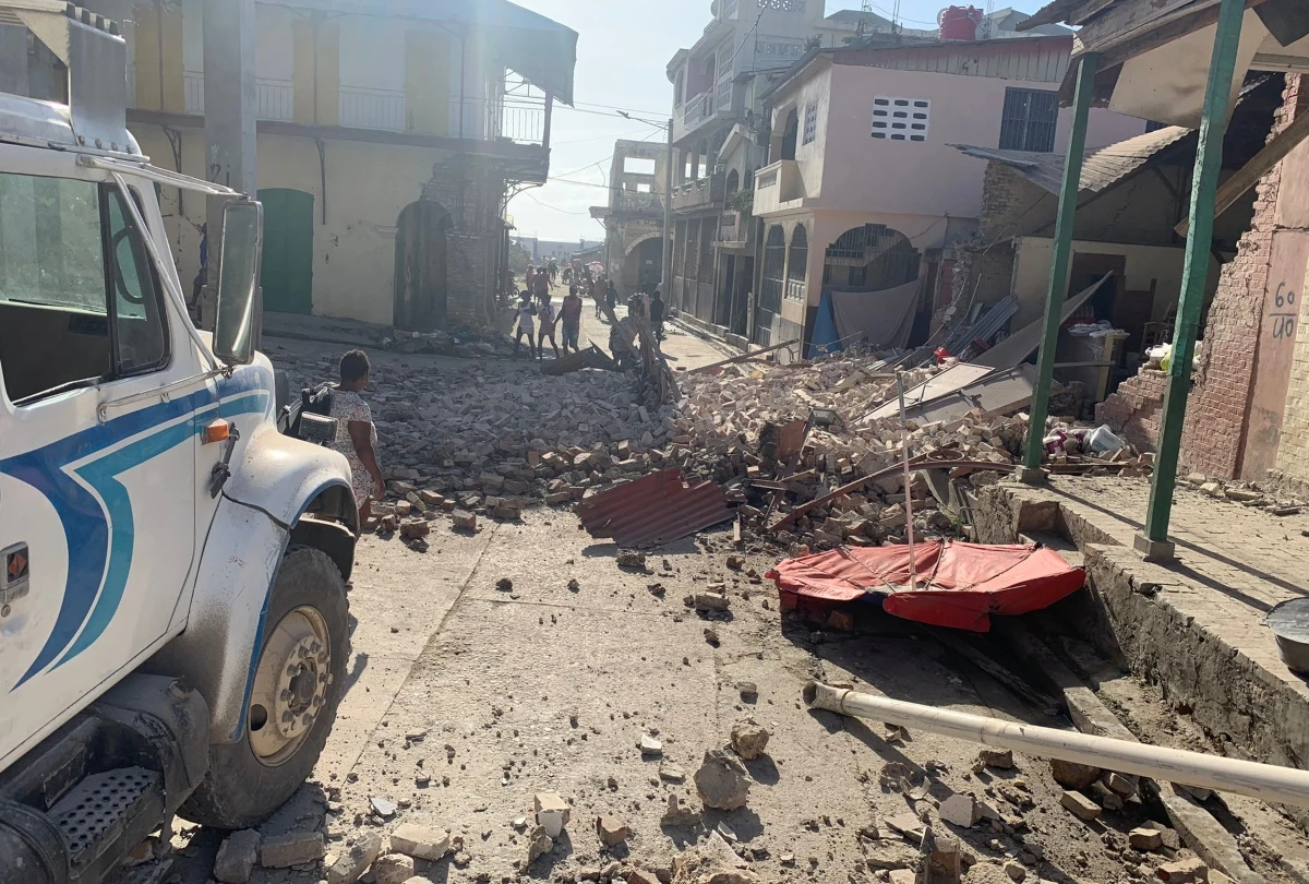 Najmanje 29 mrtvih u snažnom potresu na Haitiju