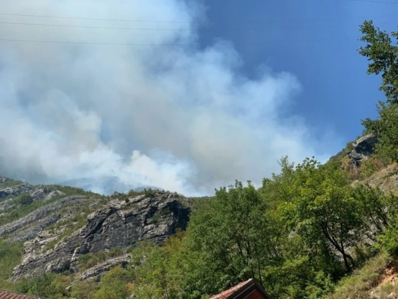 EUFOR  nadgleda požare u Jablanici