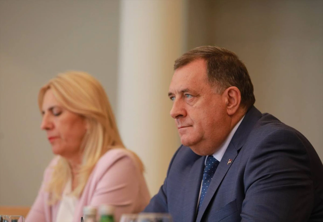 SDP i Zvizdić složno optužuju Dodika za govor mržnje