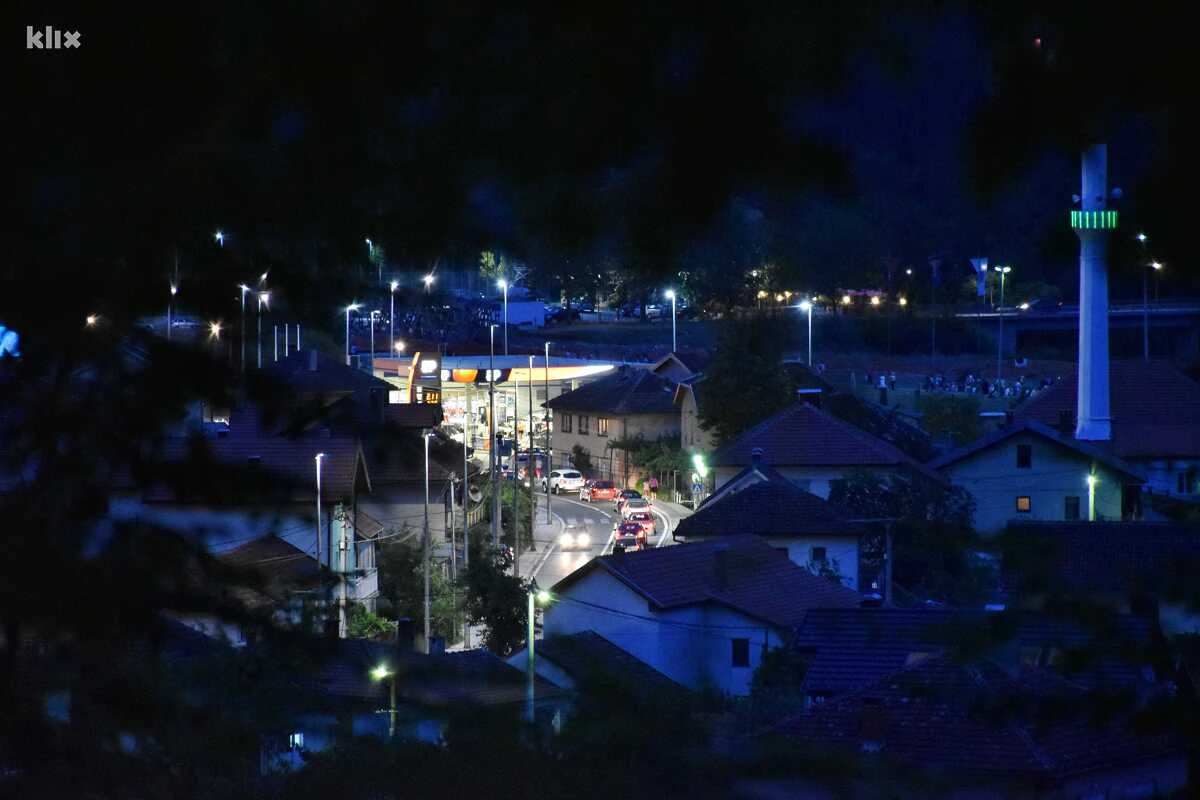 Kilometarske kolone na putu od Mostara do Sarajeva