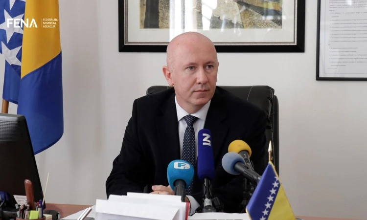 Srbin Srbinu: 'Sa mnom ne možete podijeliti hljeb, a sigurno ni Bosnu i Hercegovinu'
