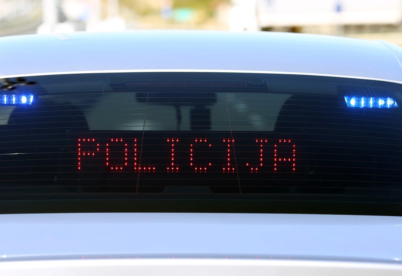 Državljanin BiH jurio 250 km/h pa blicao presretaču da se makne 