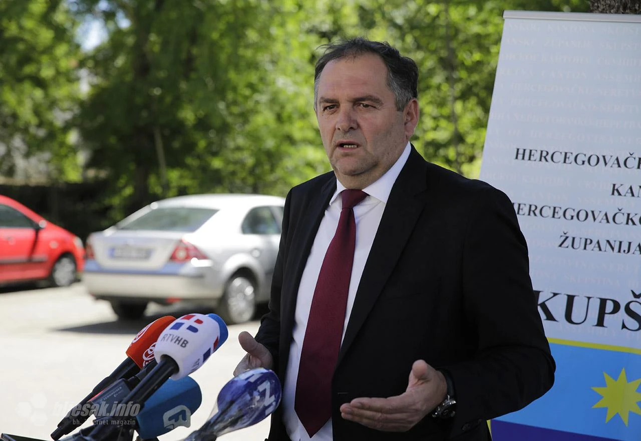 Martinović: Zakon o zabrani pušenja neće još na dnevni red