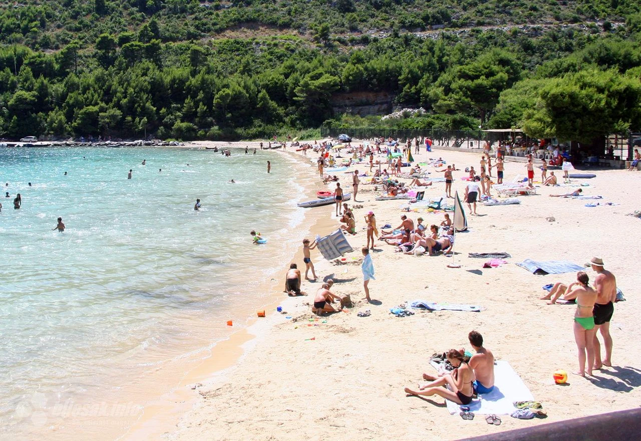 Na Mediteranu bitka novim sloganima za svakog turista