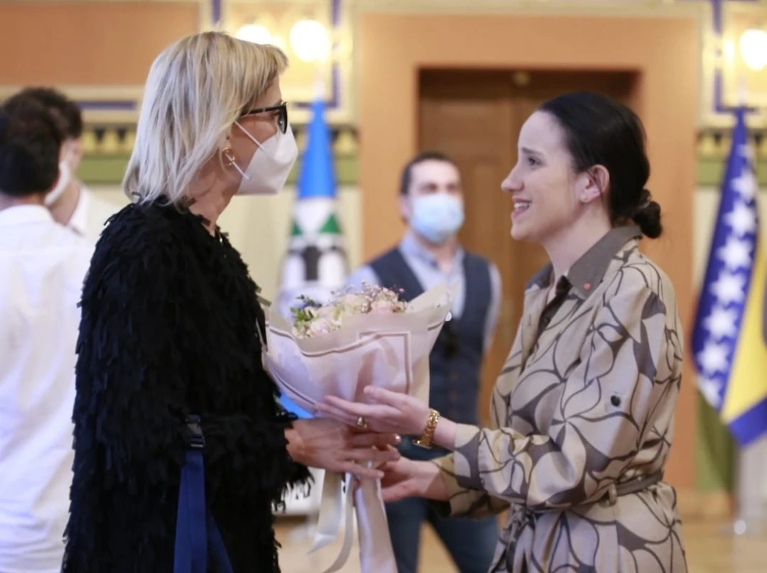 Benjamina Karić ponudila Jasmili Žbanić mjesto pro-bono savjetnice