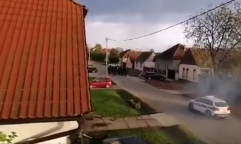 Sramotan ispad u Borovu: Skupina muškaraca uzvikivala "Ubij Srbina"
