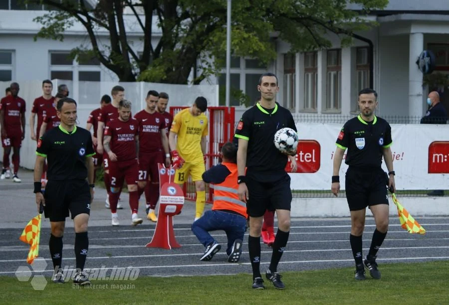 Suci se "rasipali" kartonima i penalima u proteklom kolu