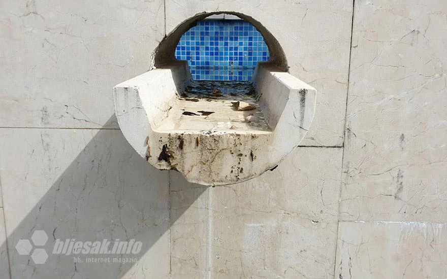 Tri na čekanju: Potekla voda iz mostarskih fontana