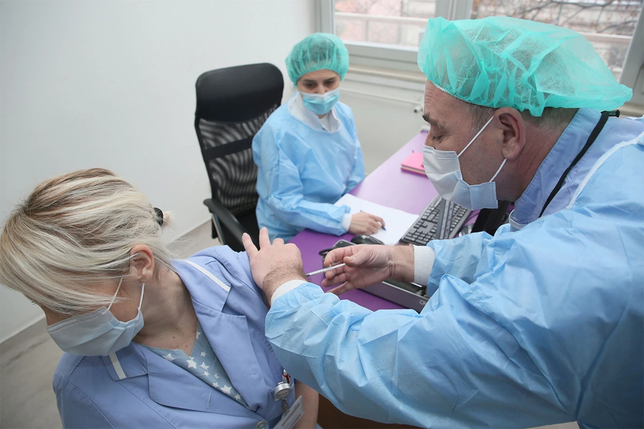 Počelo cijepljenje medicinskog osoblja u Sarajevu