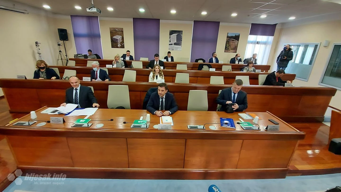 Zasjeda Vijeće: Statut ide na čekanje, Ostali, novac i projekti pred vijećnicima