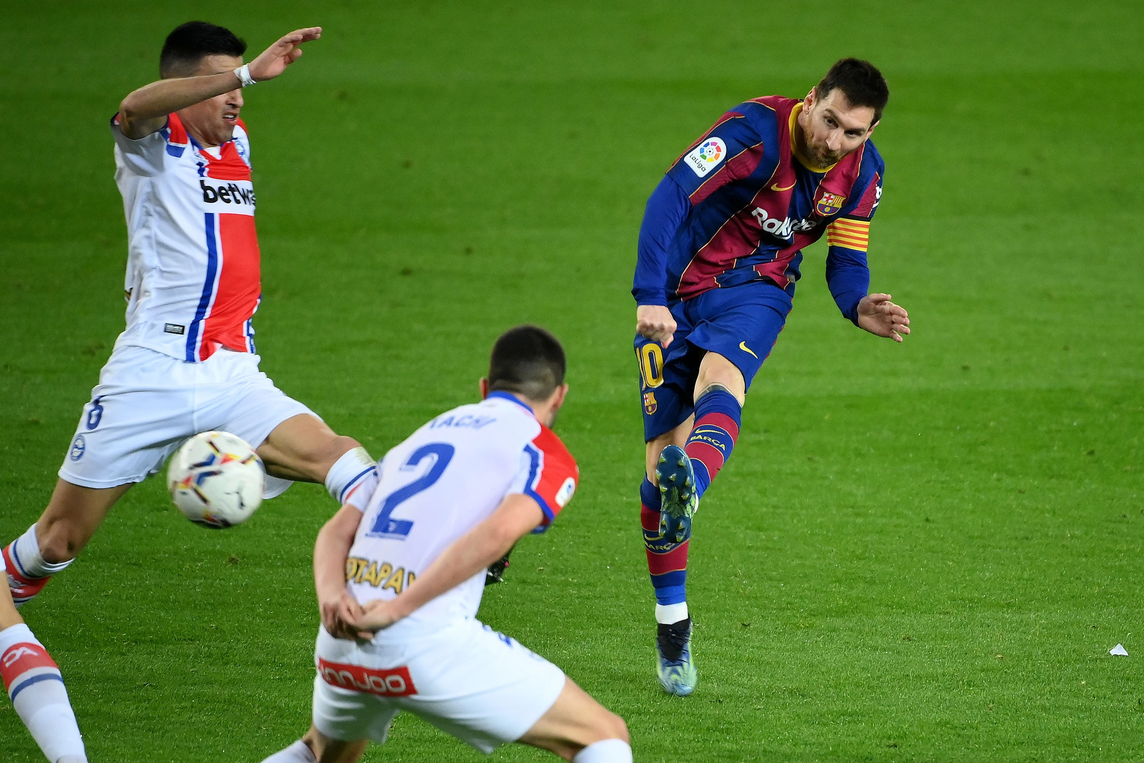 Petarda Barcelone, briljirao Messi