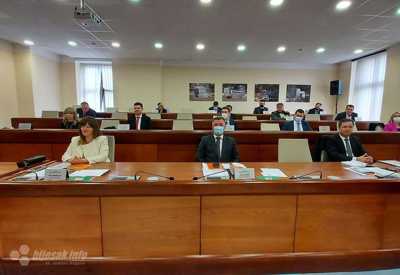 Nikšić: HDZ-u gradonačelnik, SDA predsjedavajući GV, a građanima svađe i podjele