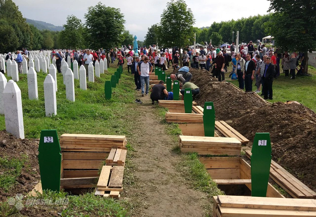 Obitelji ubijenih u genocidu mogu tražiti naknadu od Nizozemske