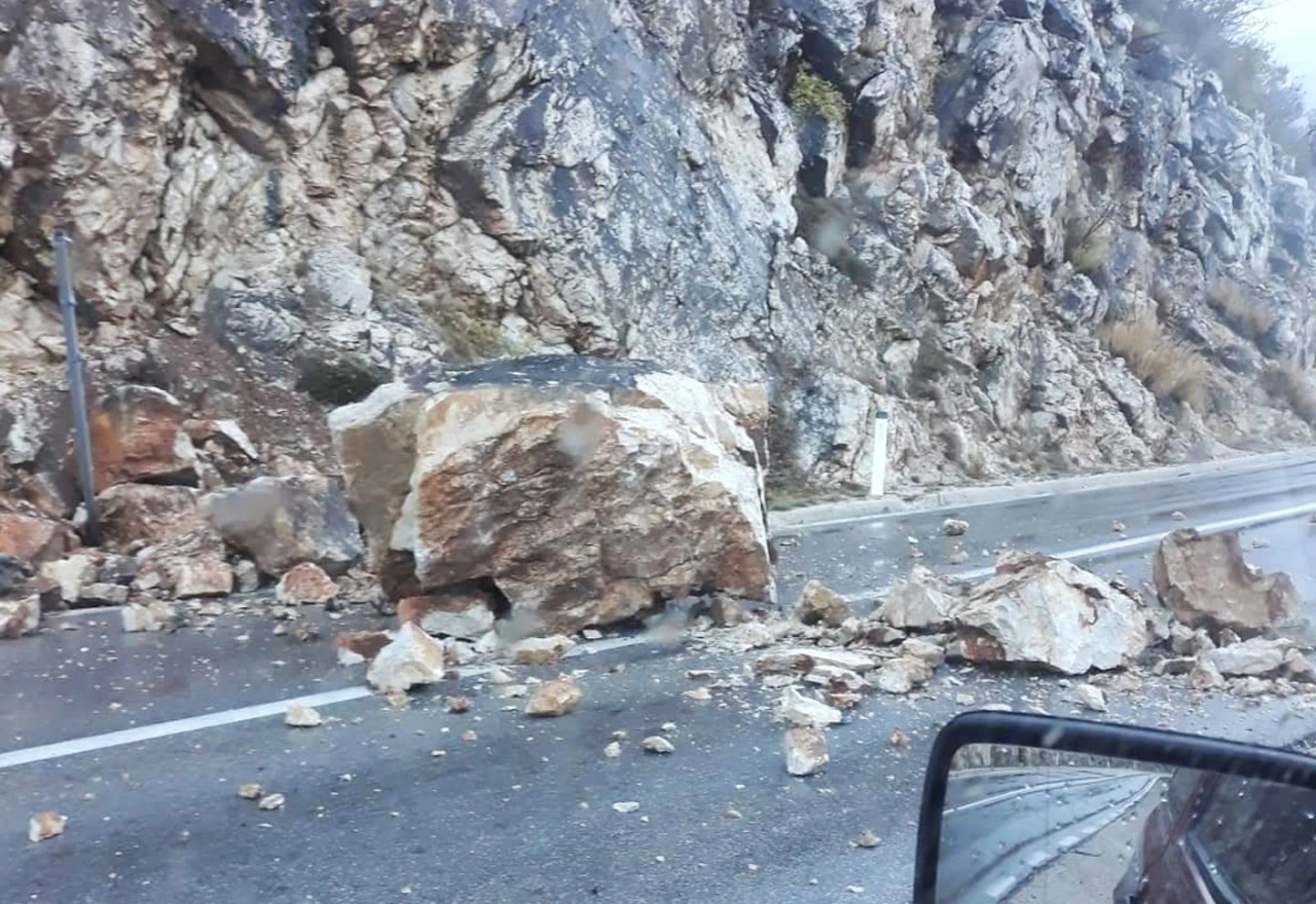 Pazite se odrona i radova