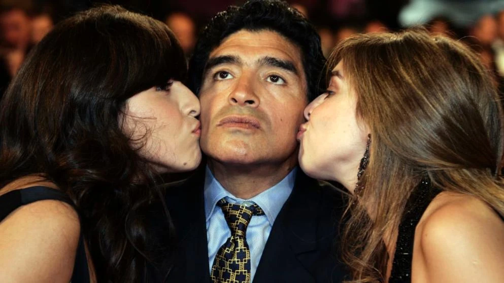 Nakon što je Maradona otišao u Božje ruke, mogla bi nastati obiteljska svađa