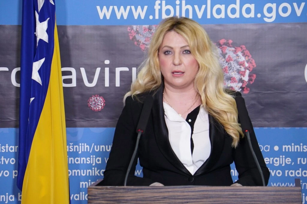 Opskrba lijekovima i liječenje pacijenata u inozemstvu za sada su uredni