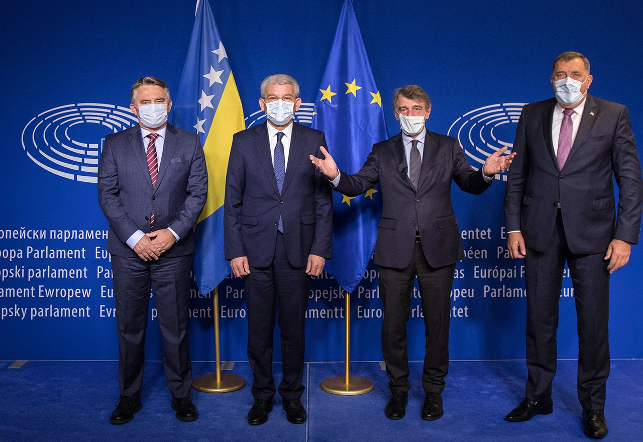 BiH na summit Berlinskog procesa ponovo ide posvađana sama sa sobom