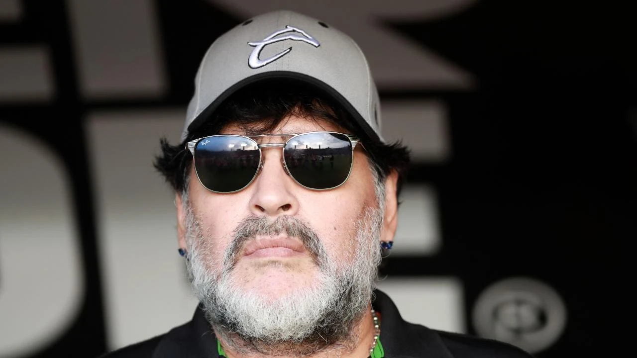 Maradona uspješno operiran