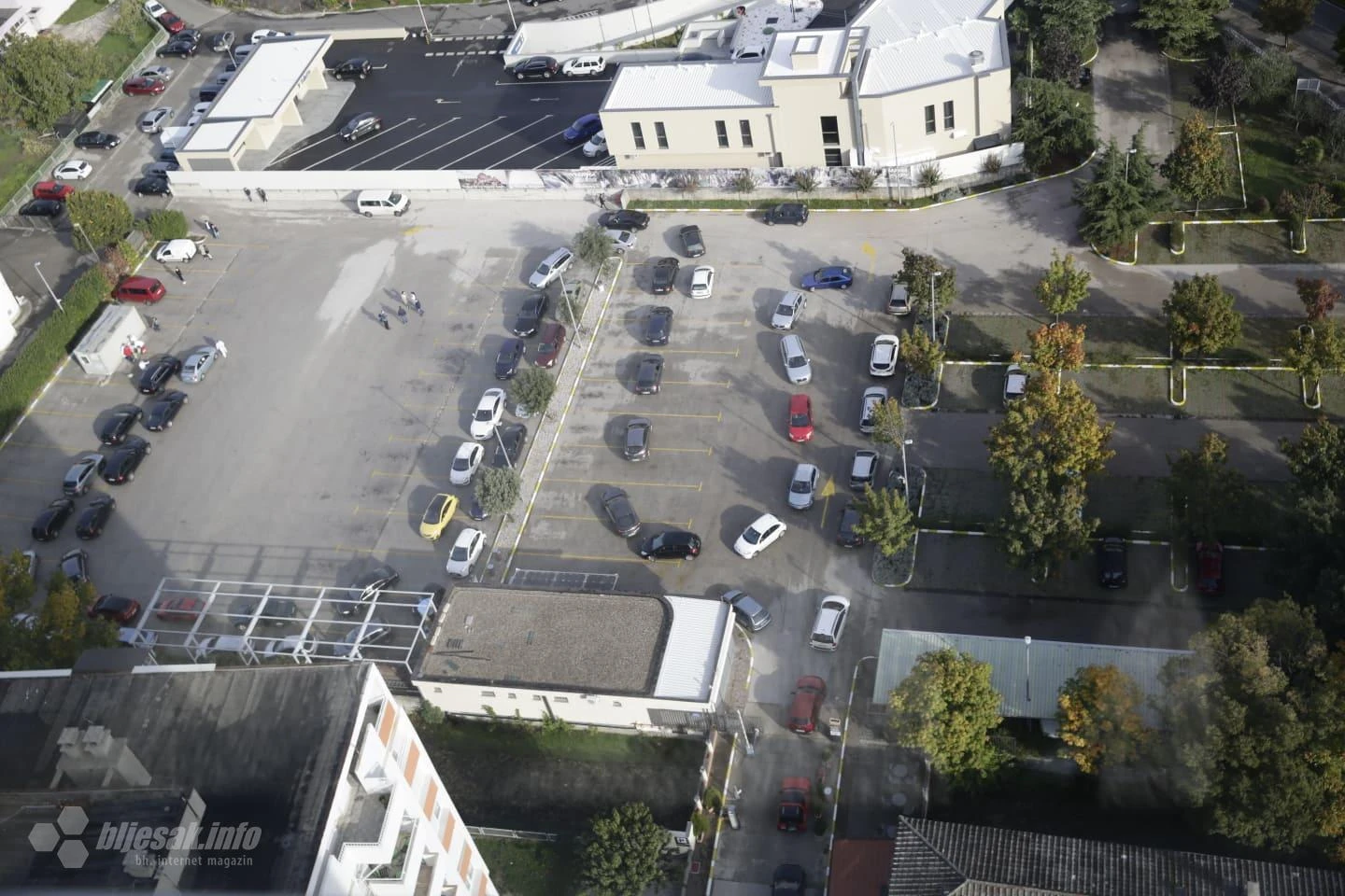 Drive-in testiranje u Mostaru: U sat vremena 260 uzoraka