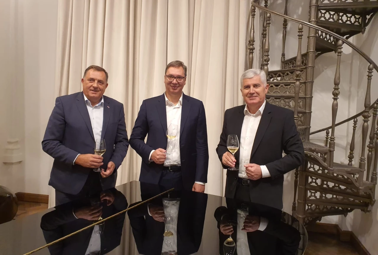 Živjeli! Osmijeh od uha do uha nakon sastanka bez Bakira