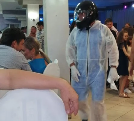 Ljubuški: S kacigom u svatove