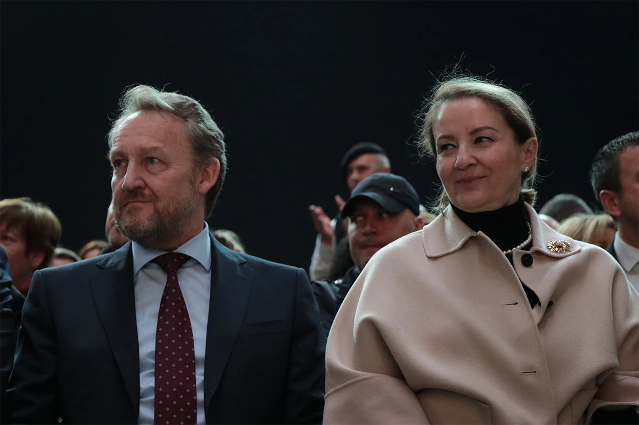 Žurnal: Što bi da je obitelj Izetbegović veća?
