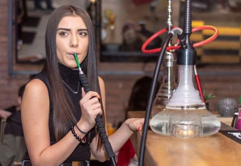 Nargila barovi zbog nepoštivanja mjera kažnjeni s 12.000 KM