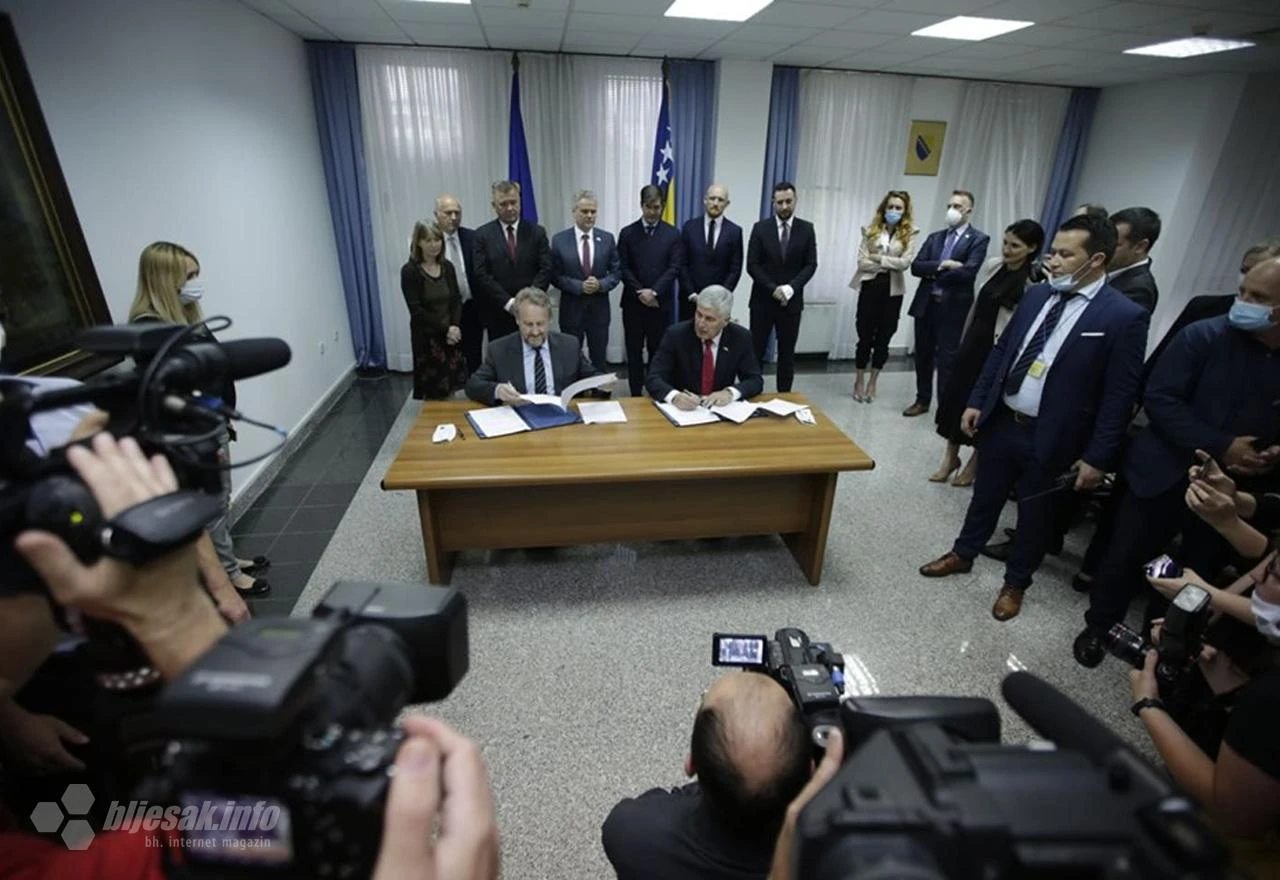 HDZ i SDA dogovaraju: Novi izborni zakon do kraja godine