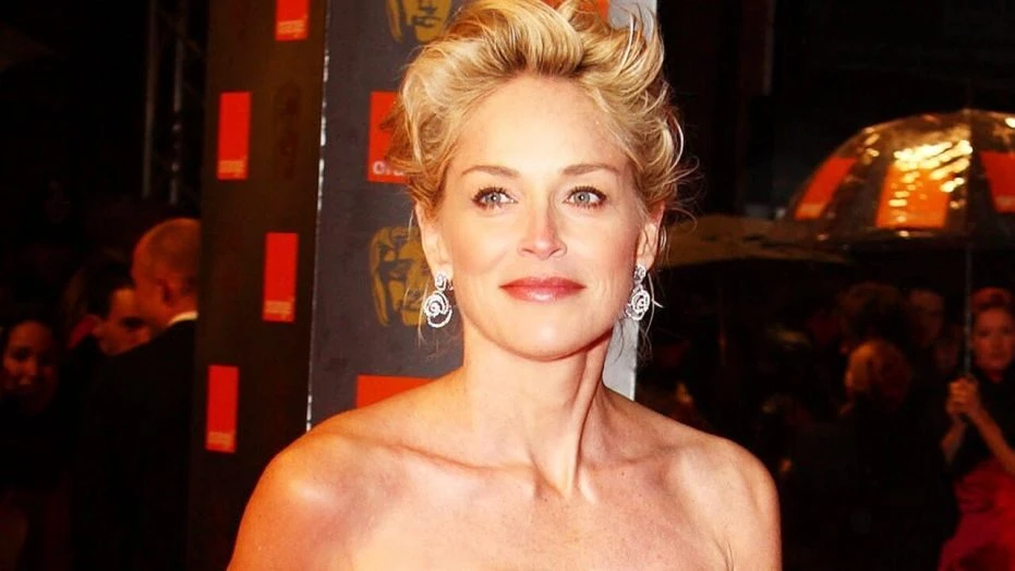 Valjda samo mačke imaju više života od glumice Sharon Stone