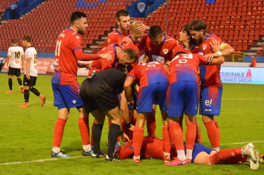 Željo i Borac stopostotni, Banjalučani na vrhu s 8:0 gol razlikom